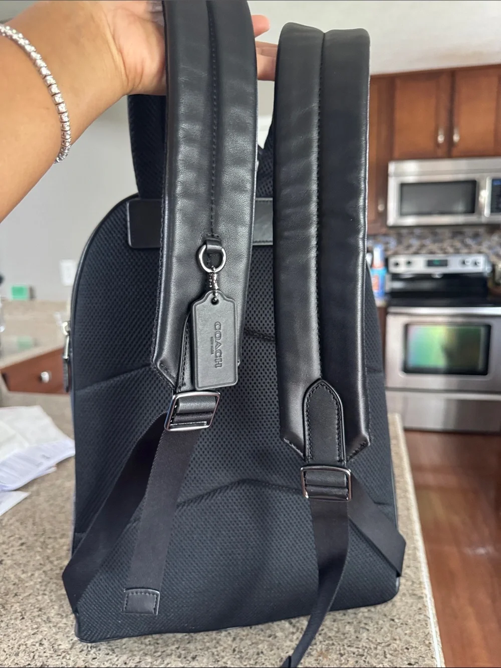 😎Coach Men's Signature Canvas Backpack in Gray !! EUC good condition 😎